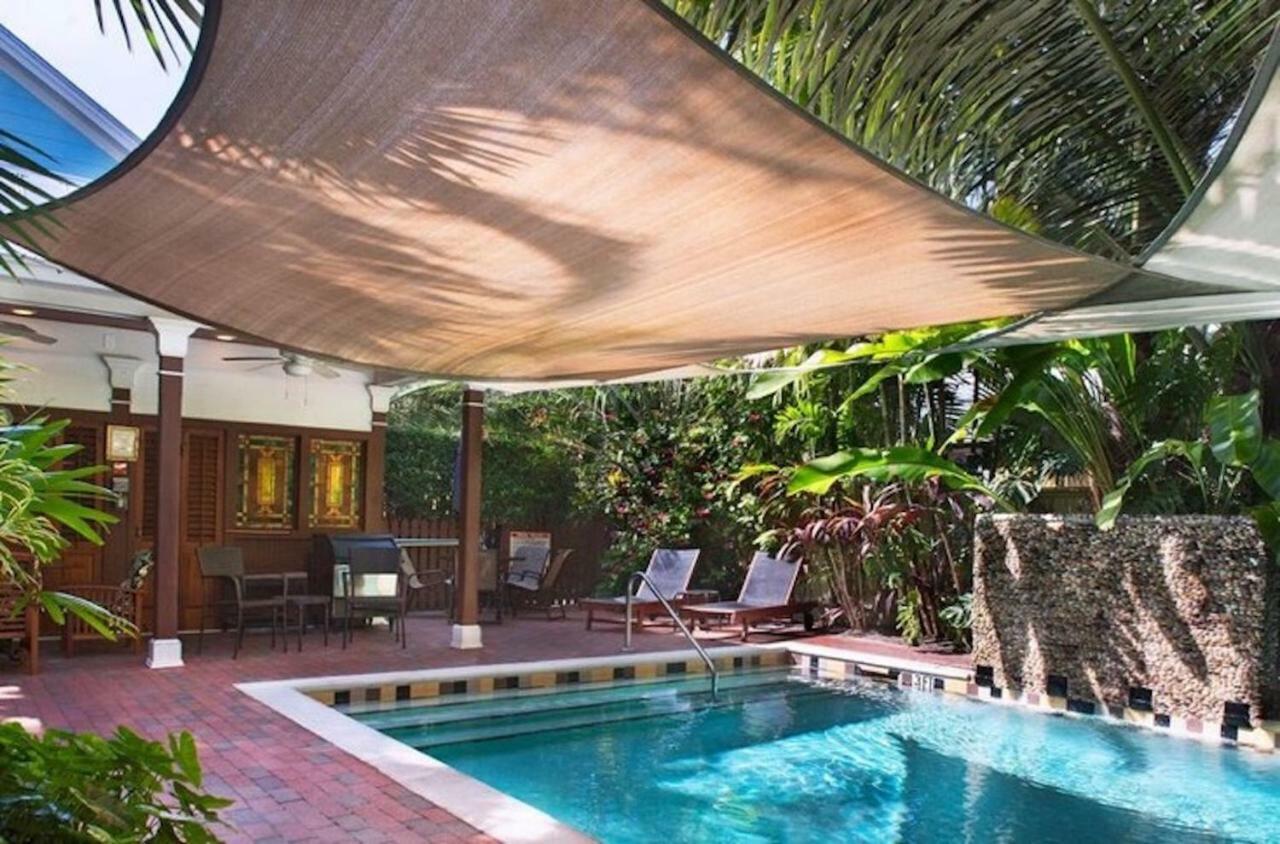 Travelers Palm Inn Ки-Уэст Экстерьер фото